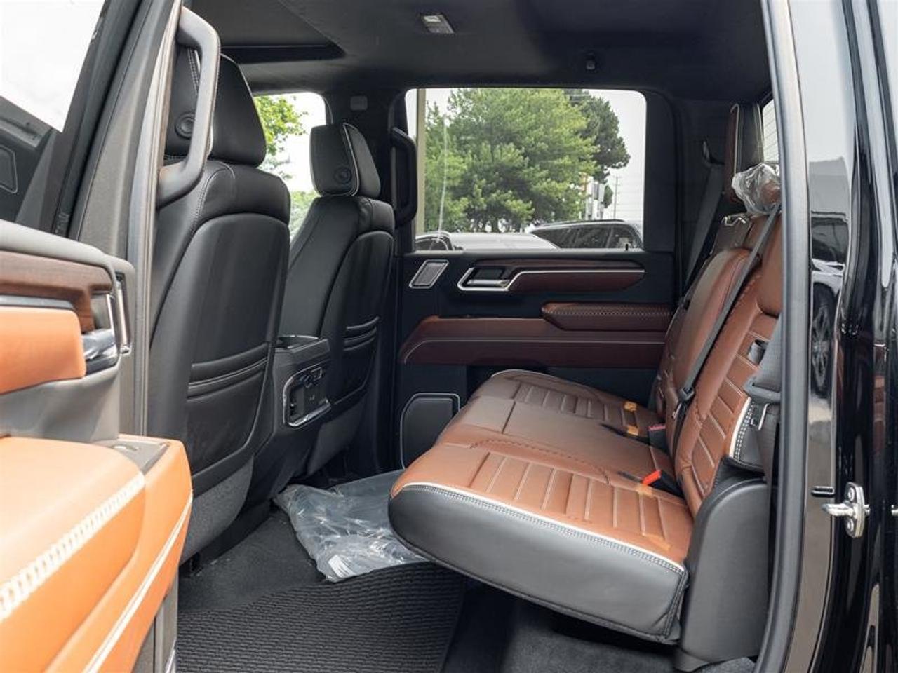 2026 GMC Sierra 2500 HD DENALI ULTIMATE Photo