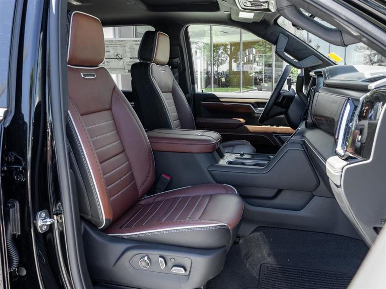 2026 GMC Sierra 2500 HD DENALI ULTIMATE Photo