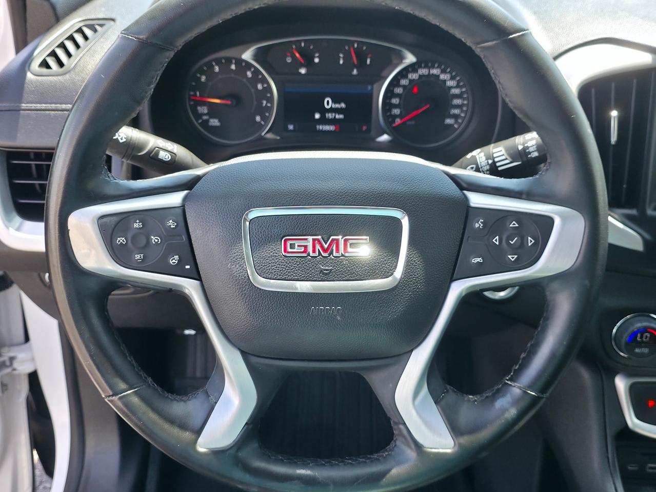 2024 GMC Terrain SLT *GREAT COMPACT CROSSOVER SUV* Photo