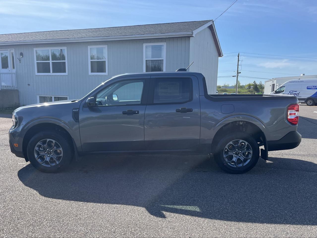 2026 Ford Maverick XLT AWD SuperCrew Photo3