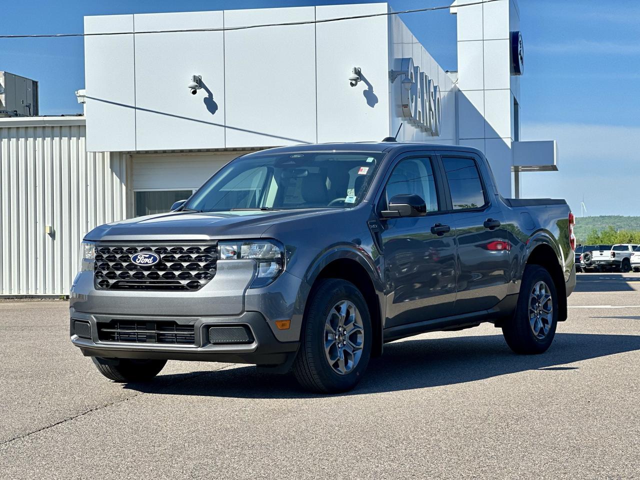 2026 Ford Maverick XLT AWD SuperCrew Photo2