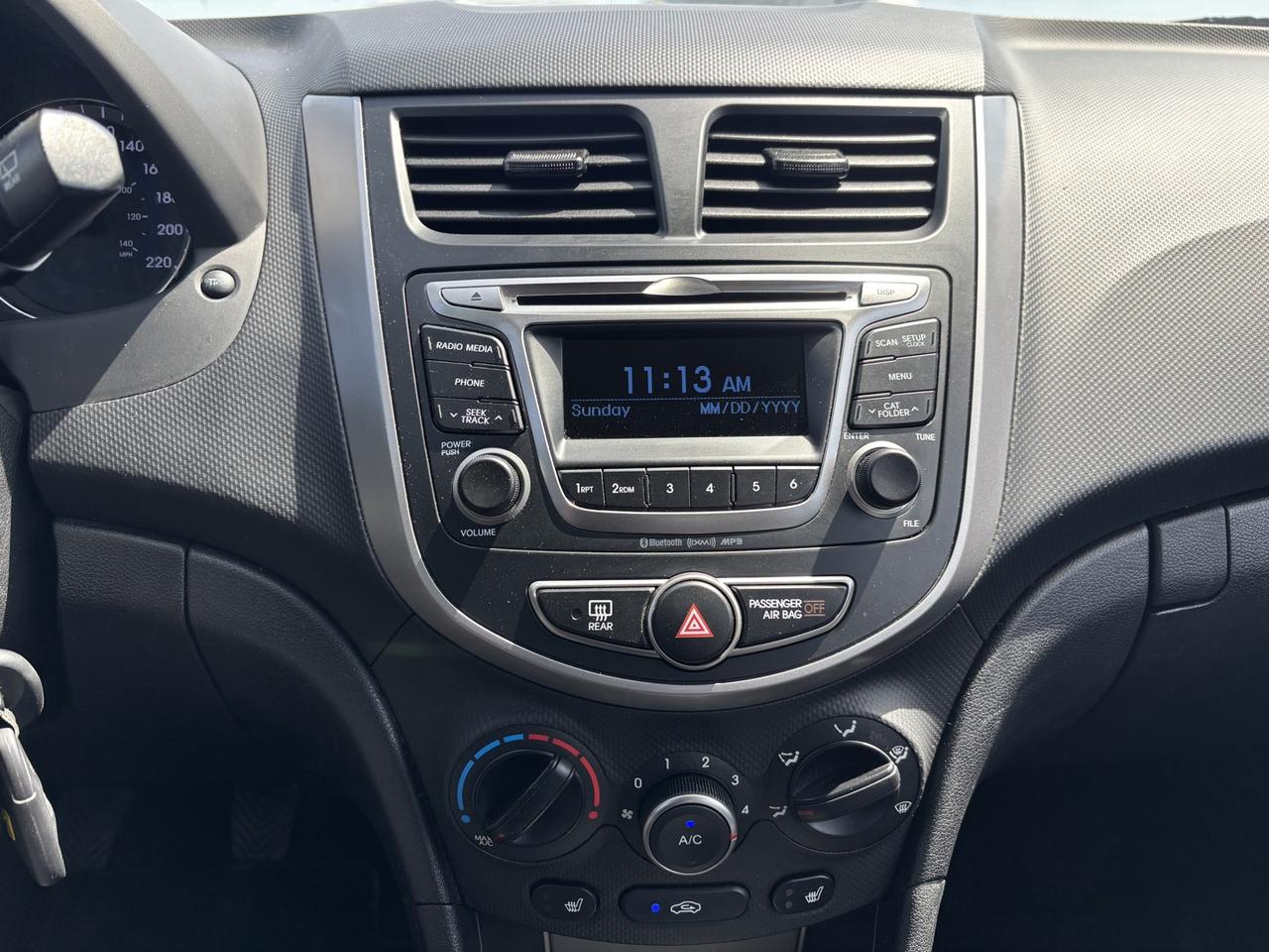 2015 Hyundai Accent GS ~No Accidents~32 Service records~ Photo