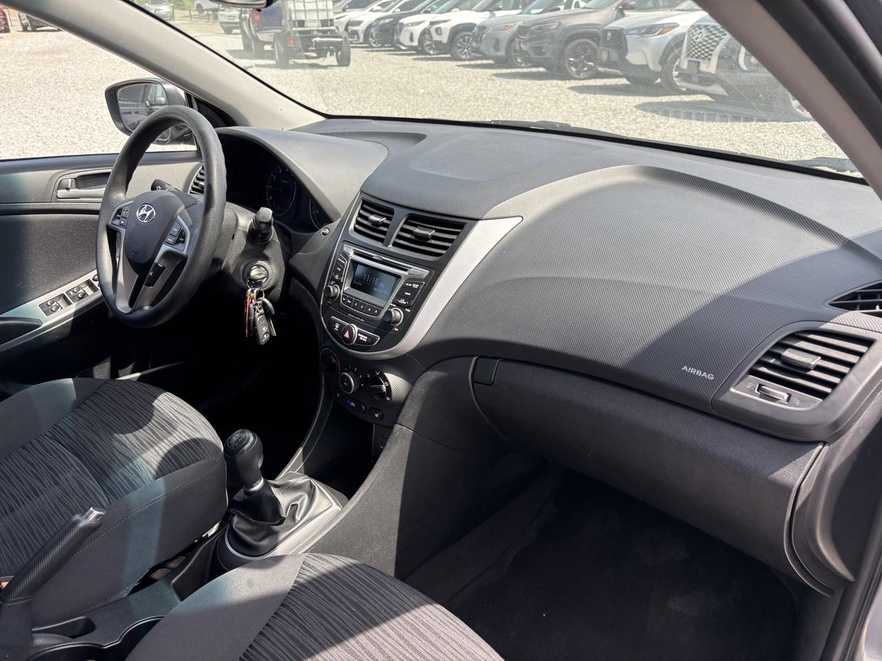 2015 Hyundai Accent GS ~No Accidents~32 Service records~ Photo