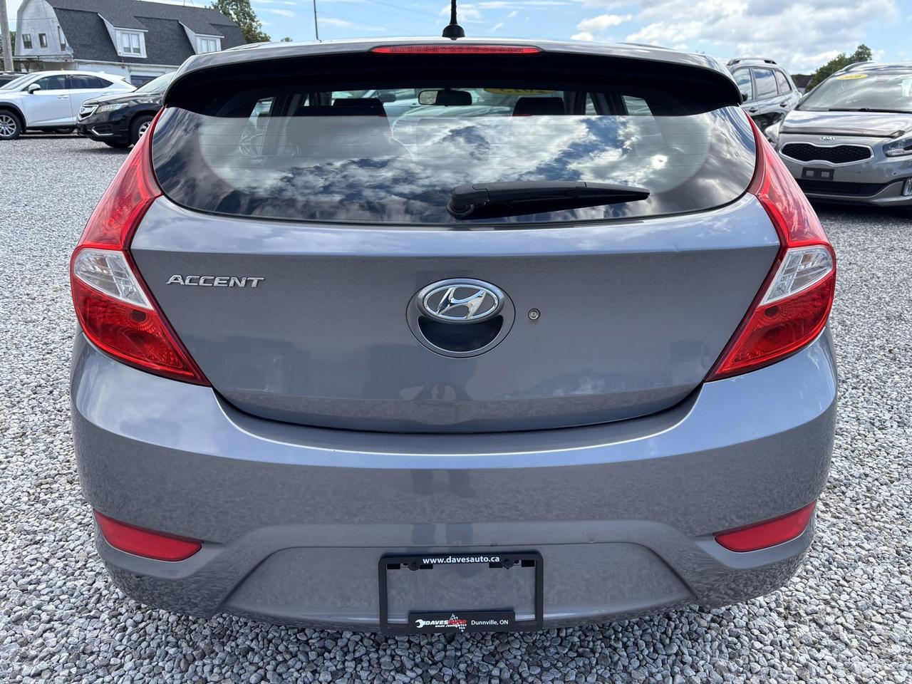 2015 Hyundai Accent GS ~No Accidents~32 Service records~ Photo3