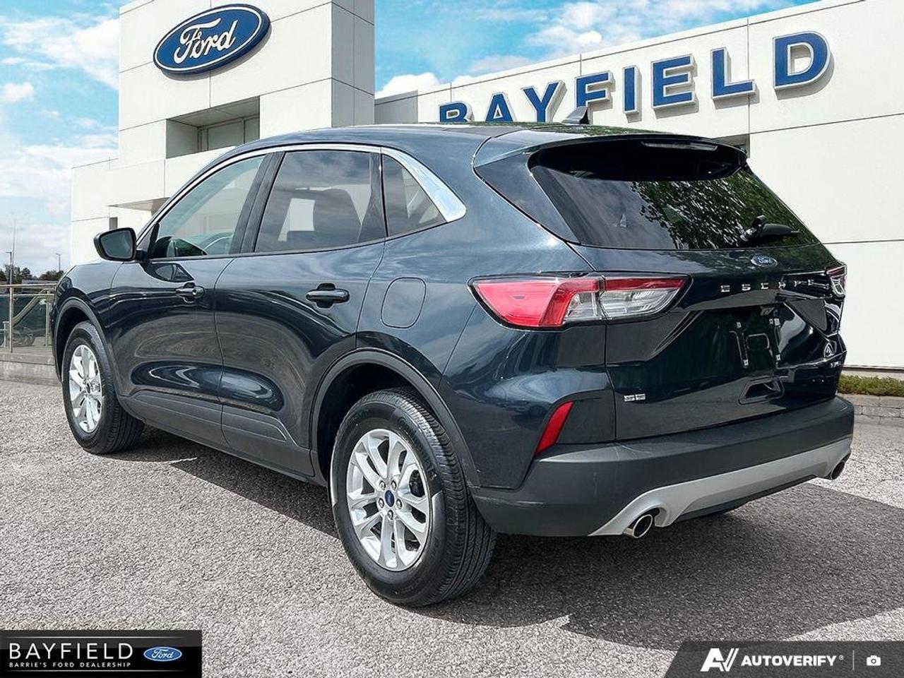 2022 Ford Escape SE Photo3