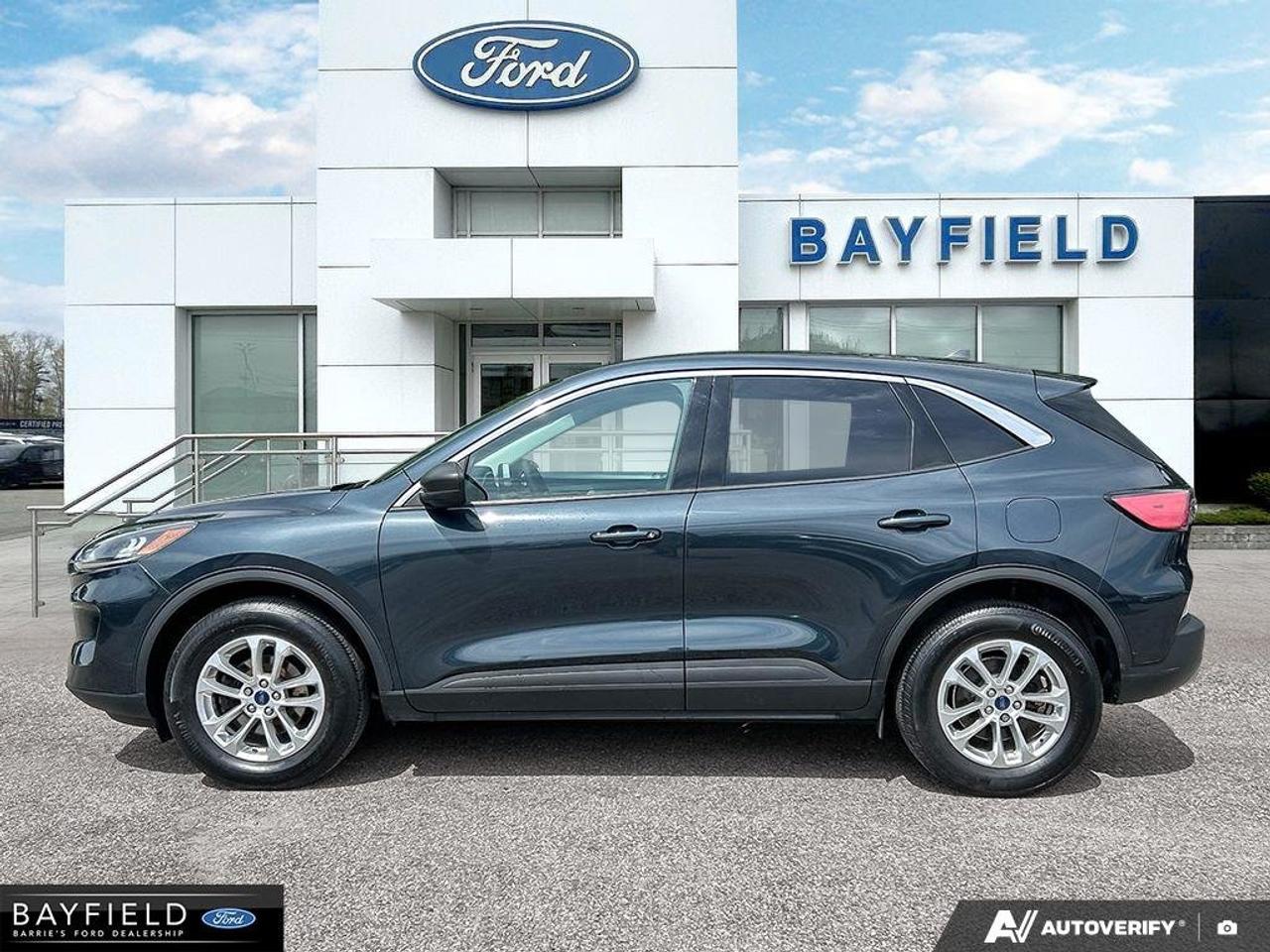 2022 Ford Escape SE Photo2