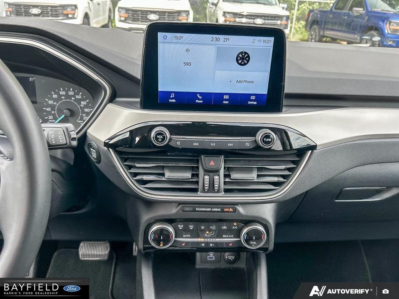 2022 Ford Escape SE Photo