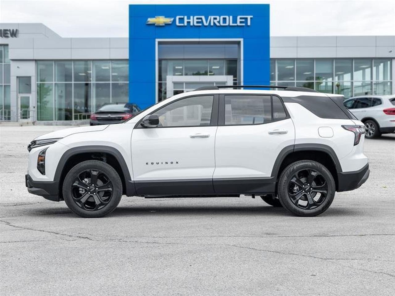 2026 Chevrolet Equinox LT Photo2