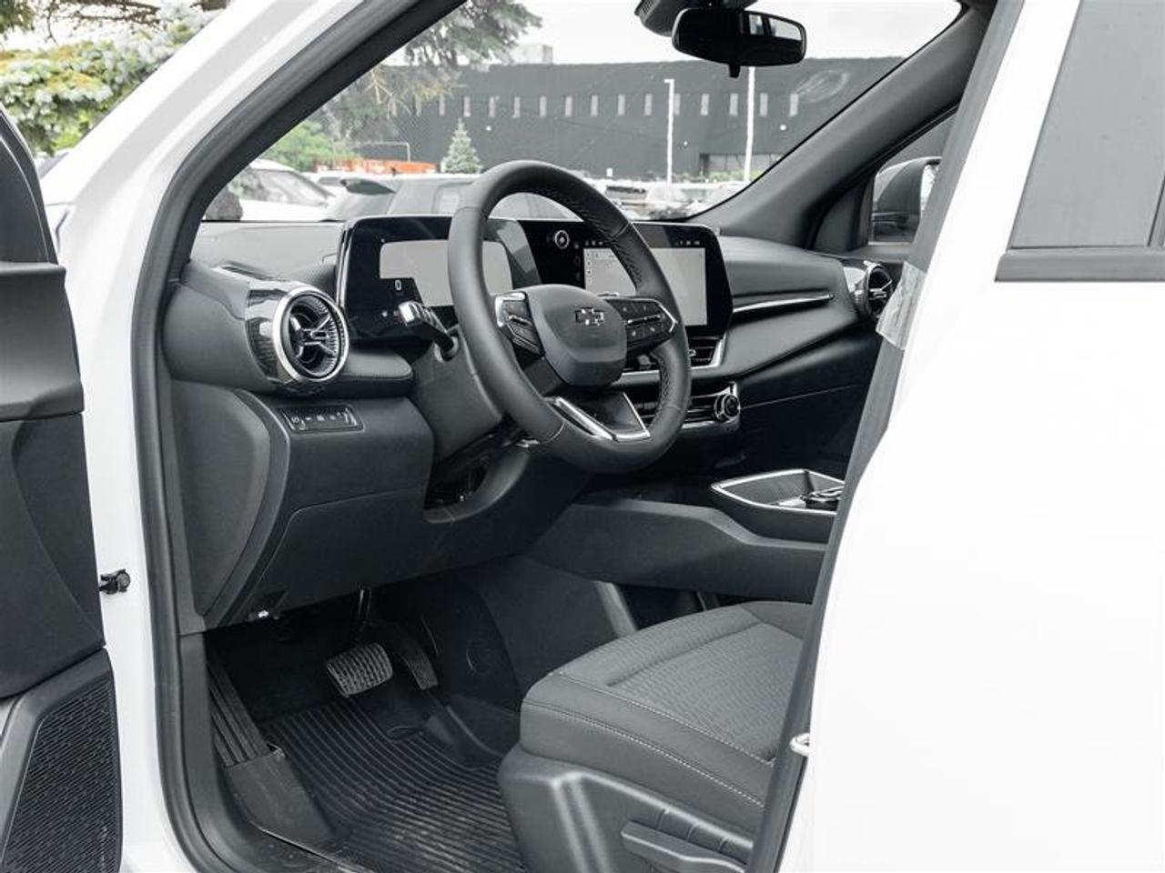 2026 Chevrolet Equinox LT Photo