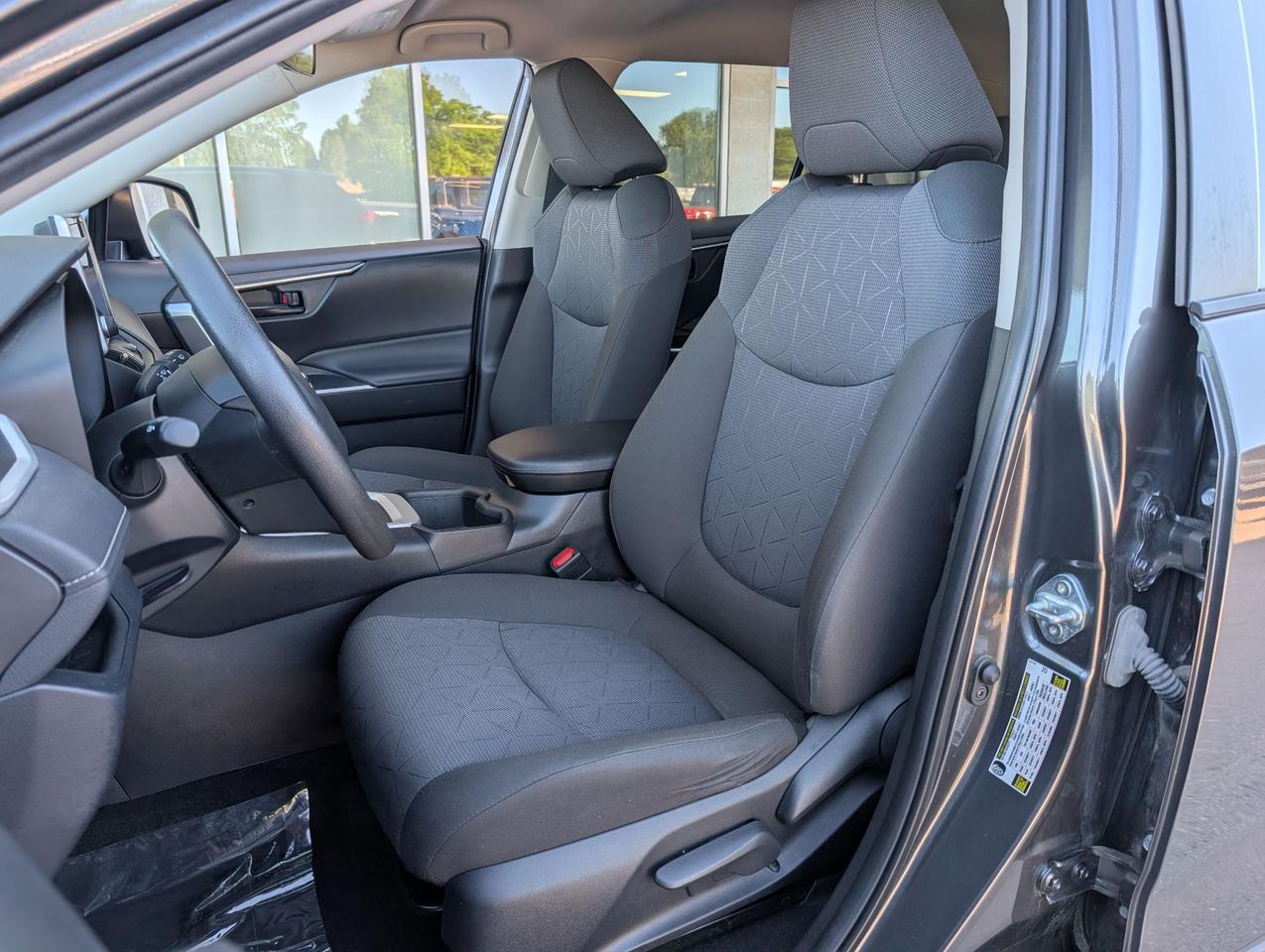 2023 Toyota RAV4 LE AWD Photo