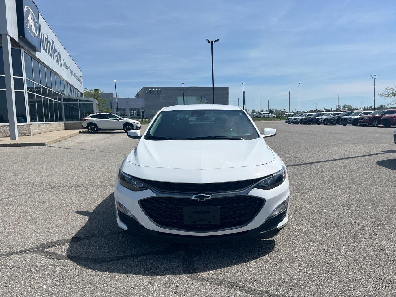 2023 Chevrolet Malibu 4DR SDN 1LT Photo2