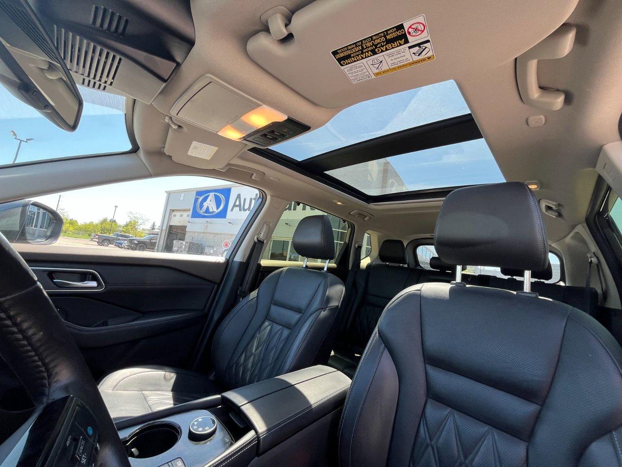 2023 Nissan Rogue AWD Platinum Photo