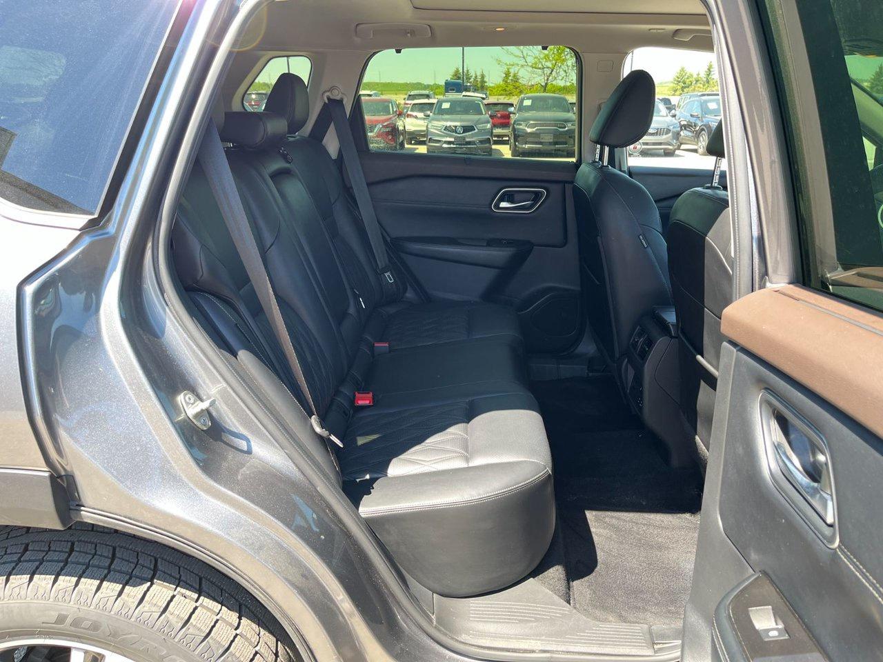 2023 Nissan Rogue AWD Platinum Photo