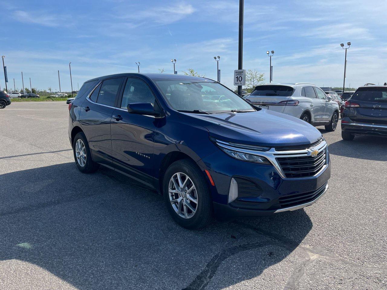2022 Chevrolet Equinox AWD LT Photo3