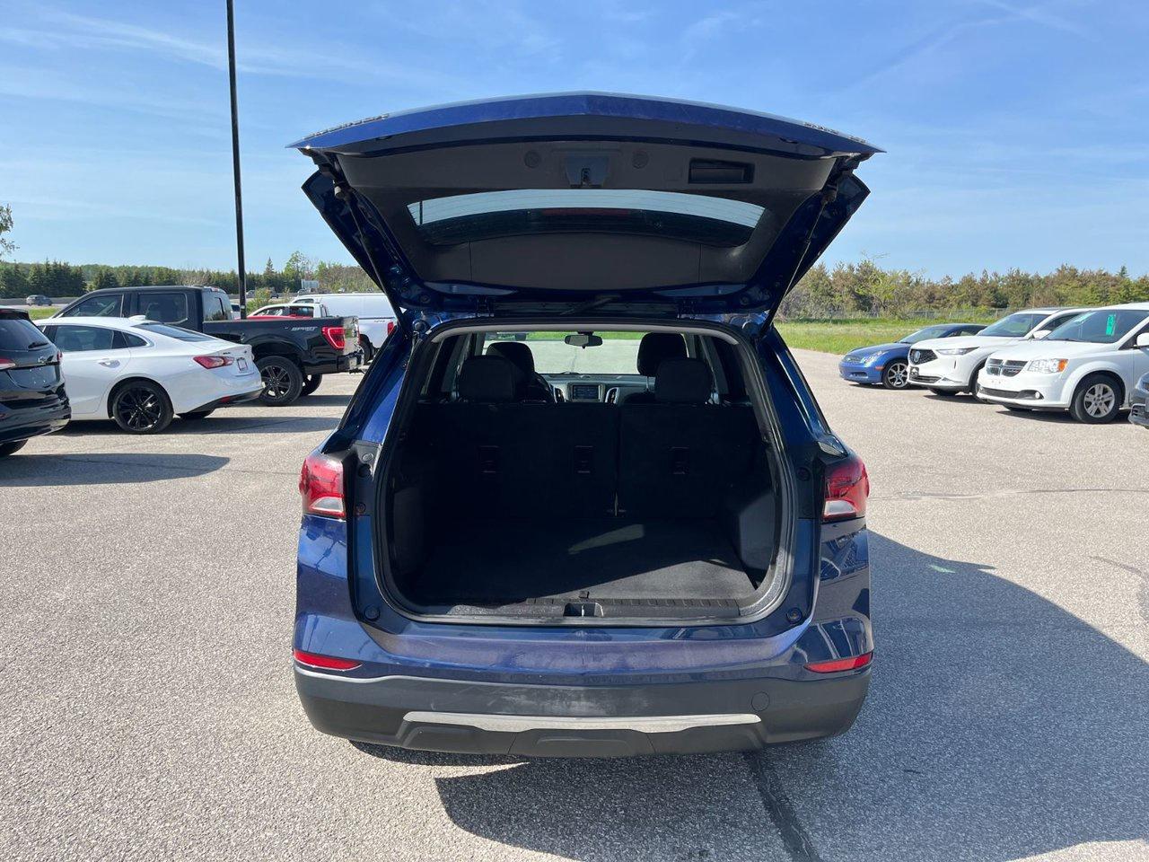 2022 Chevrolet Equinox AWD LT Photo