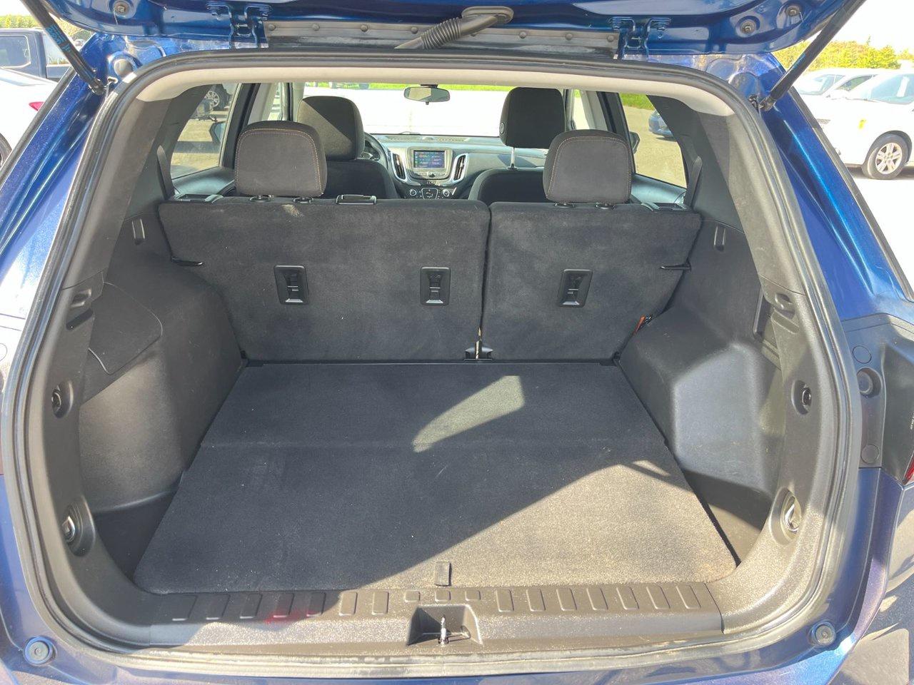 2022 Chevrolet Equinox AWD LT Photo