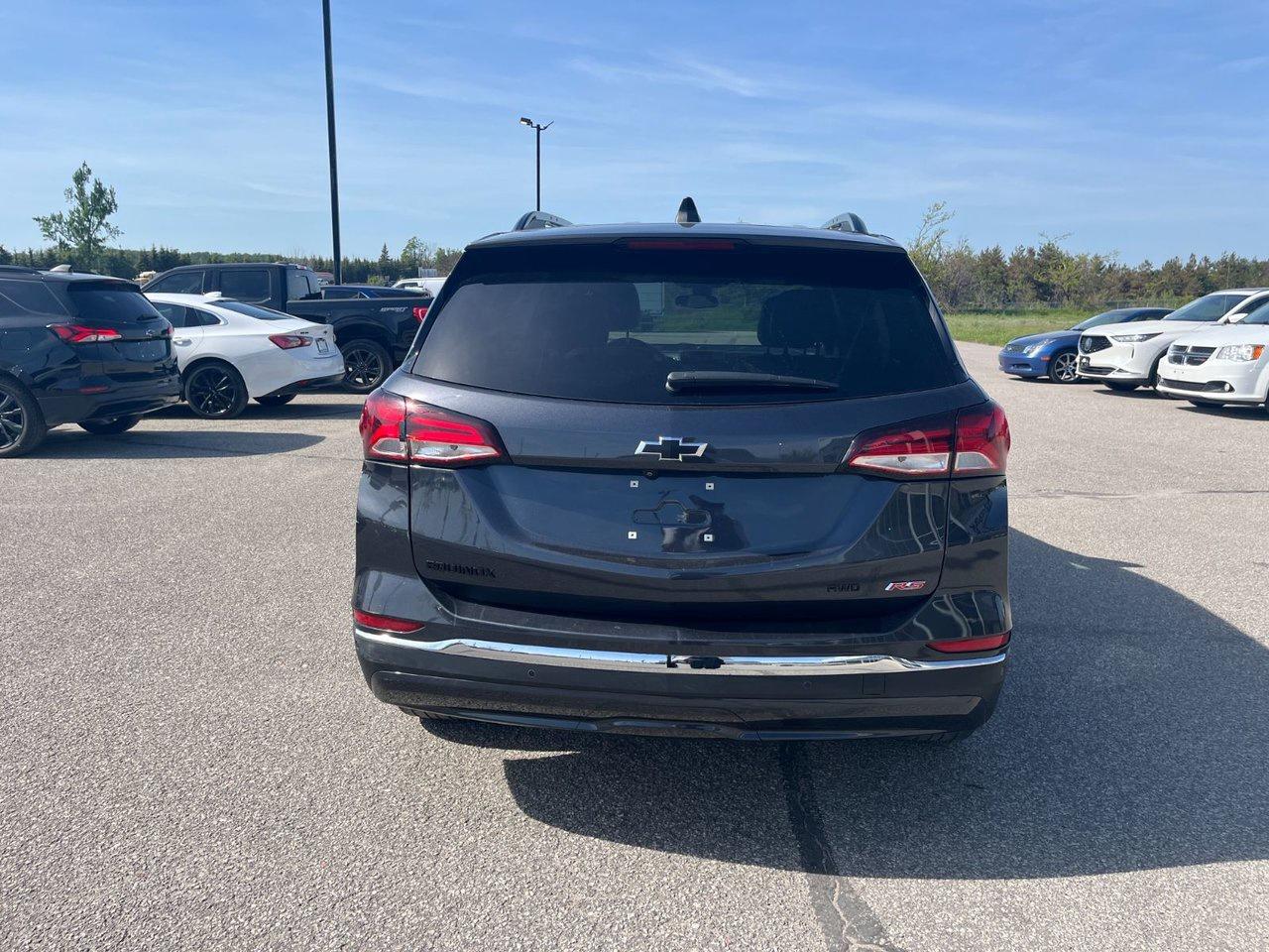 2022 Chevrolet Equinox AWD 4dr RS Photo