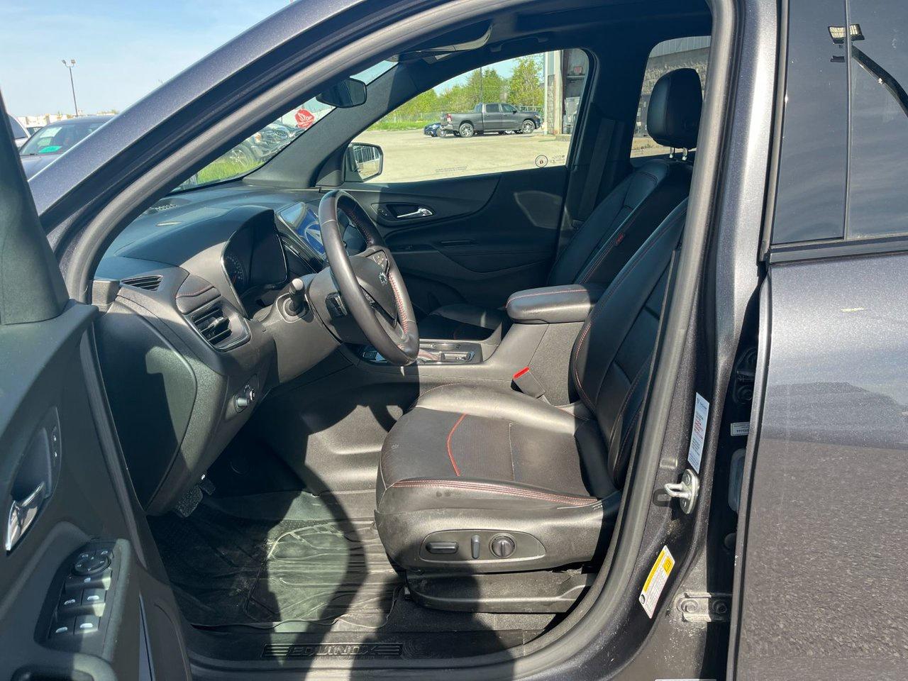 2022 Chevrolet Equinox AWD 4dr RS Photo