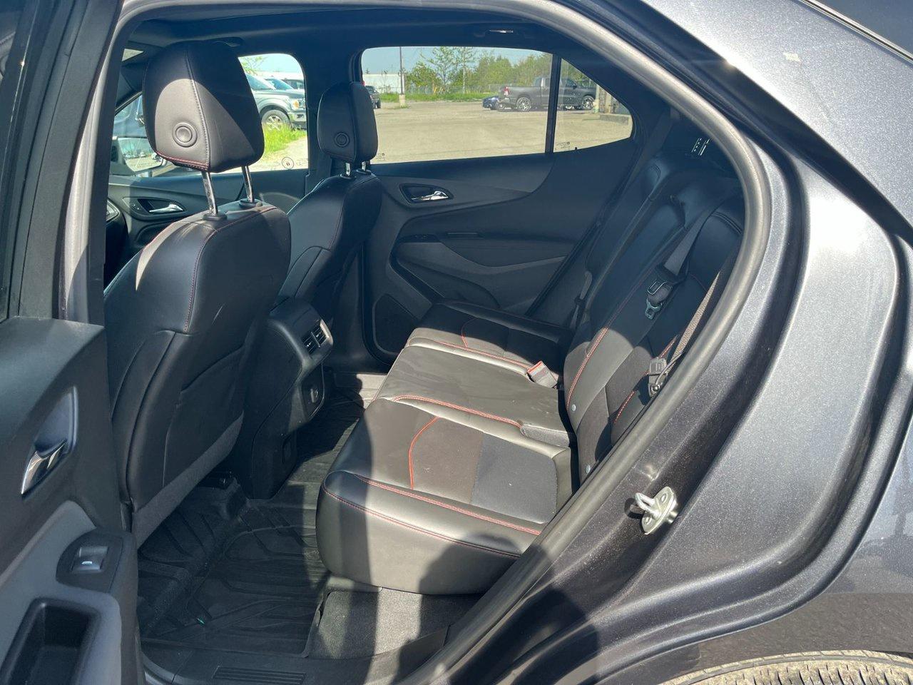 2022 Chevrolet Equinox AWD 4dr RS Photo