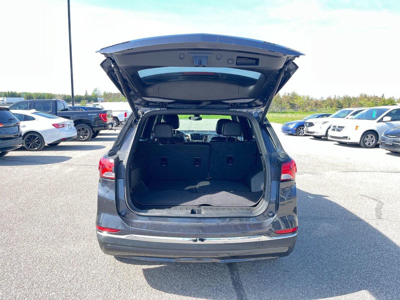 2022 Chevrolet Equinox AWD 4dr RS Photo