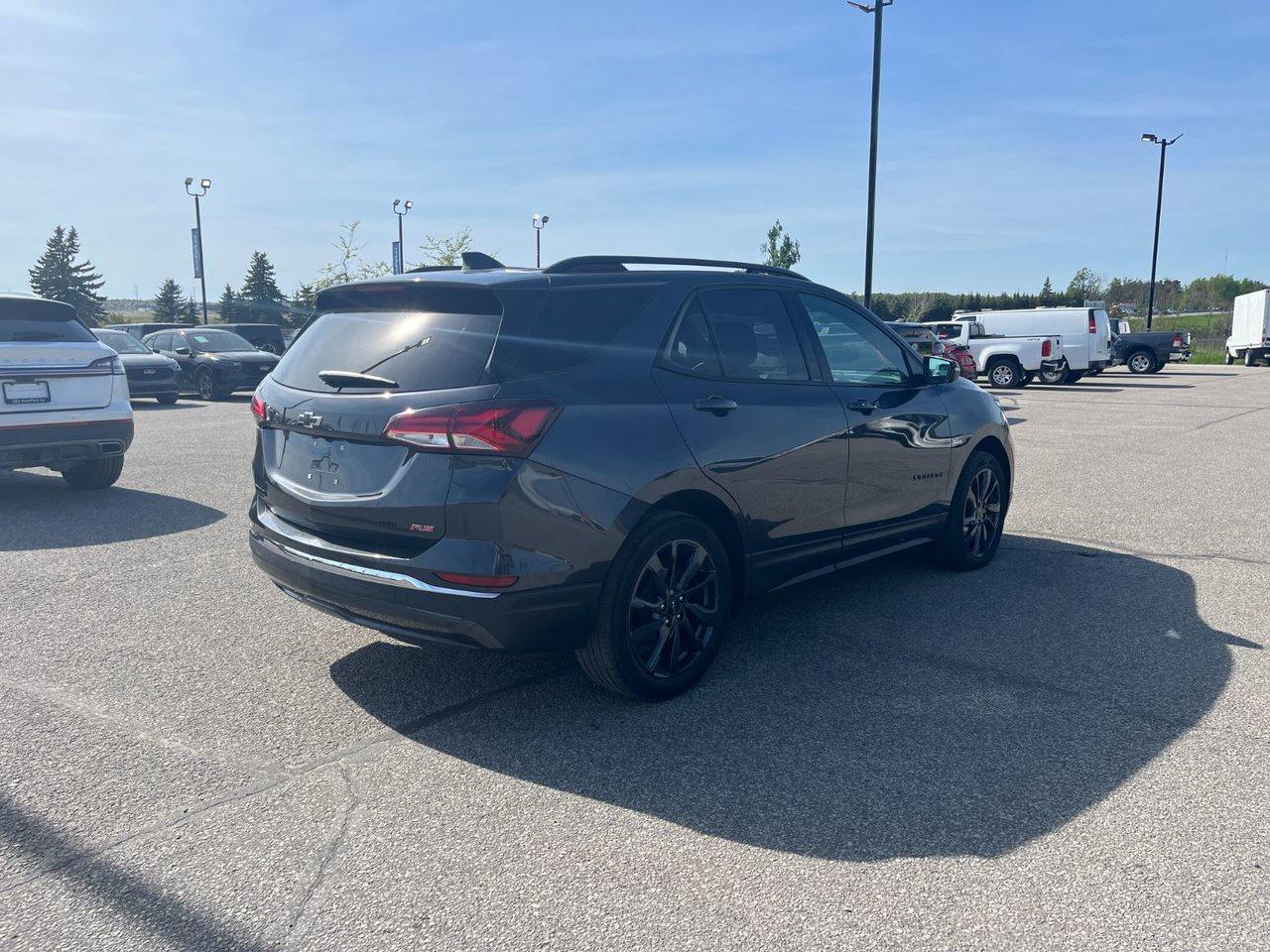 2022 Chevrolet Equinox AWD 4dr RS Photo