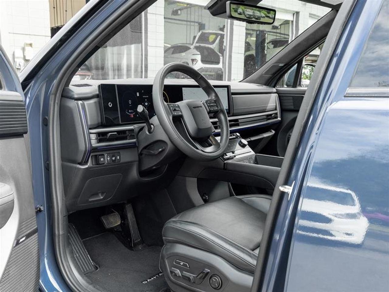 2024 Hyundai Santa Fe 2.5T Ultimate Calligraphy AWD 6-Pass Photo