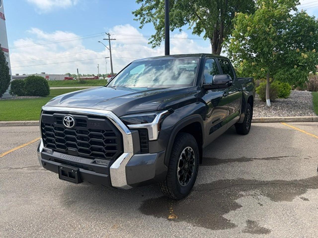2026 Toyota Tundra CREWMAX OFF ROAD Photo
