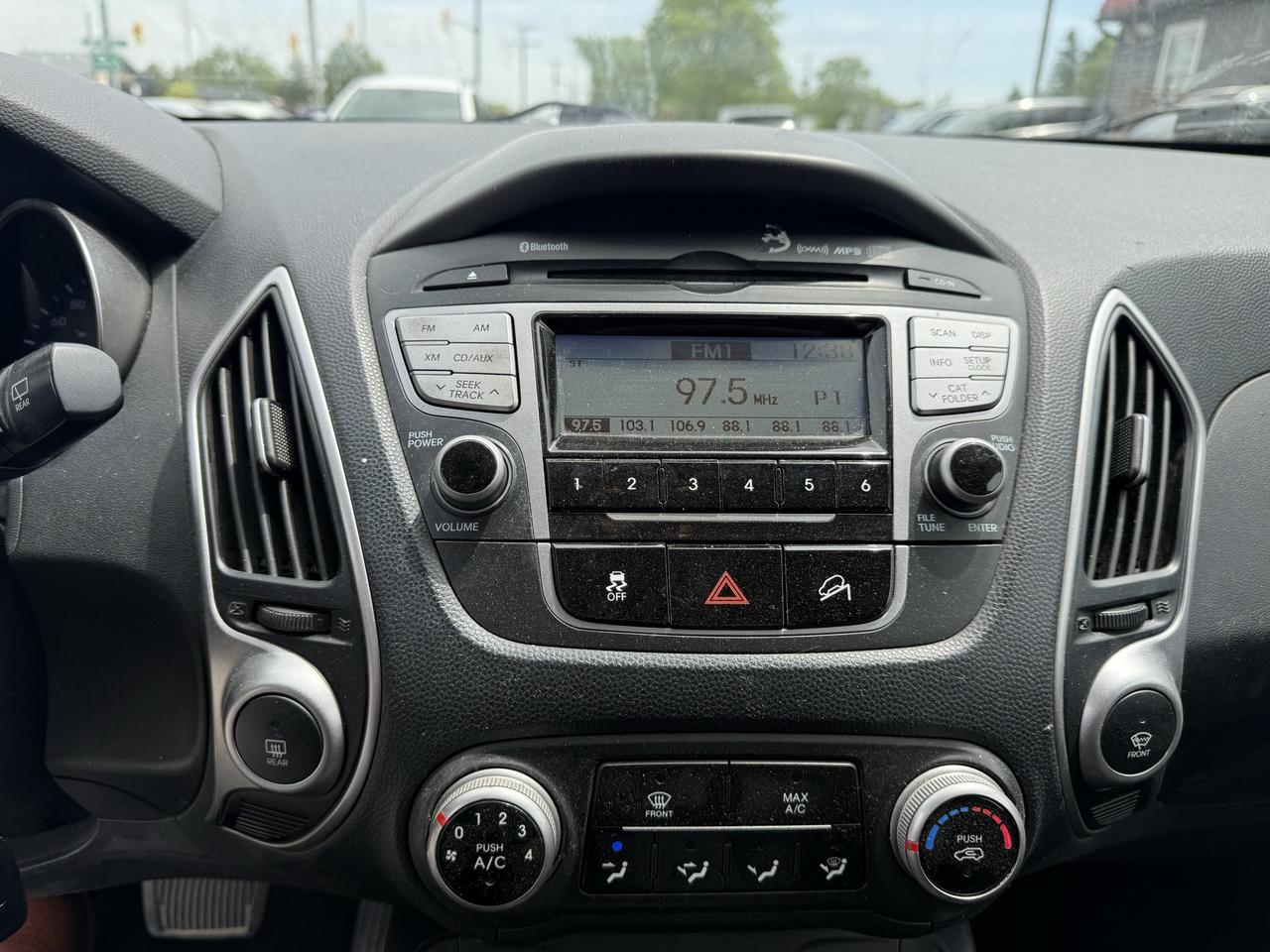 2011 Hyundai Tucson AWD 4dr I4 Auto GLS Photo