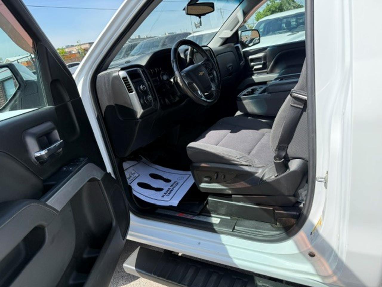 2018 Chevrolet Silverado 1500 LT Photo