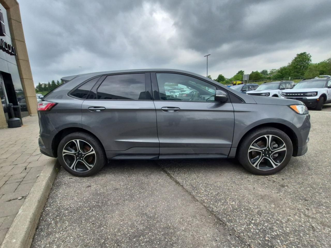 2023 Ford Edge ST! 2.7L V6! 20" RIMS! CLASS II HITCH, LEATHER! Photo