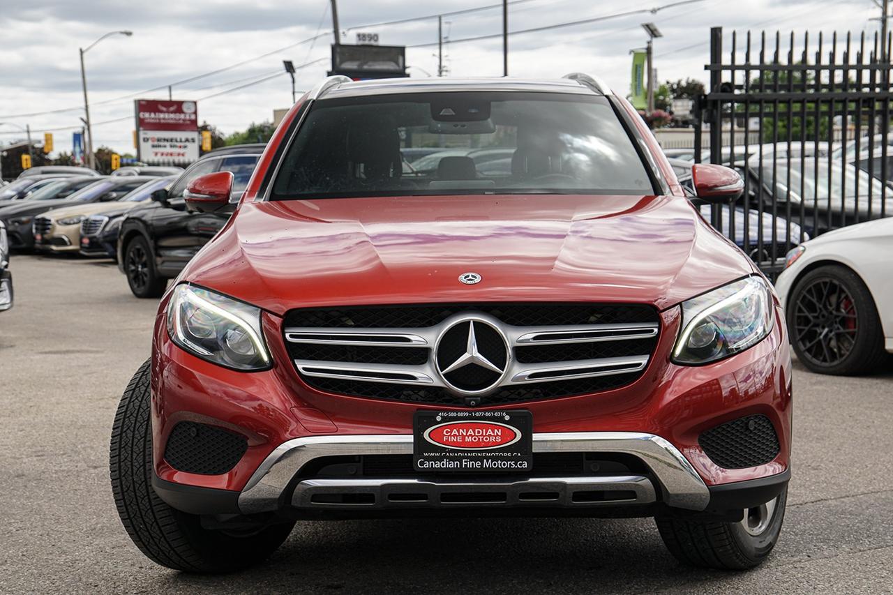 2018 Mercedes-Benz GLC-Class GLC 300 4MATIC |CLEAN CARFAX|PANO|NAVI|BSM| Photo2