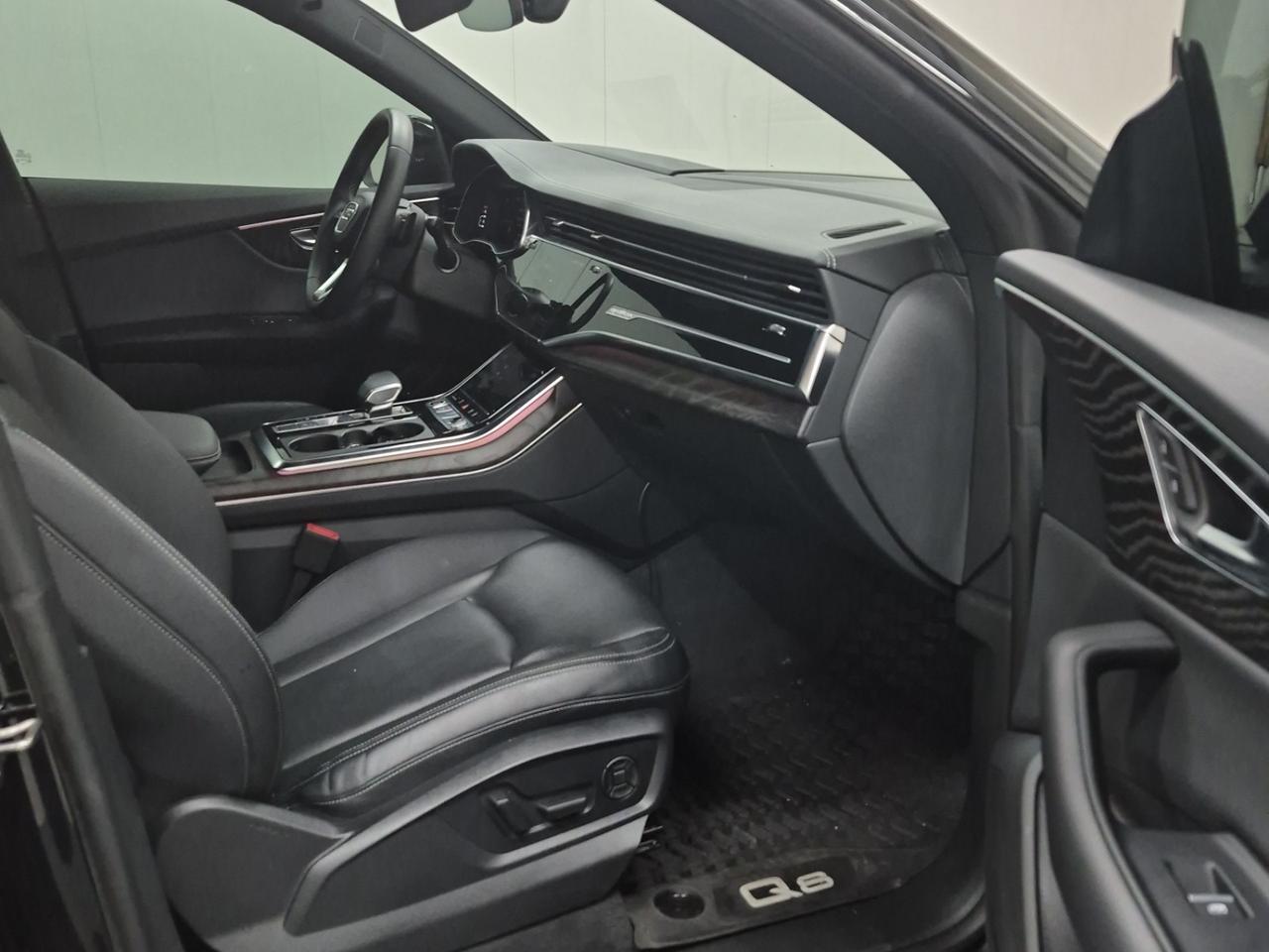 2022 Audi Q8 Technik 55 TFSI quattro |ONE OWNER|NAVI|WOOD TRIM| Photo