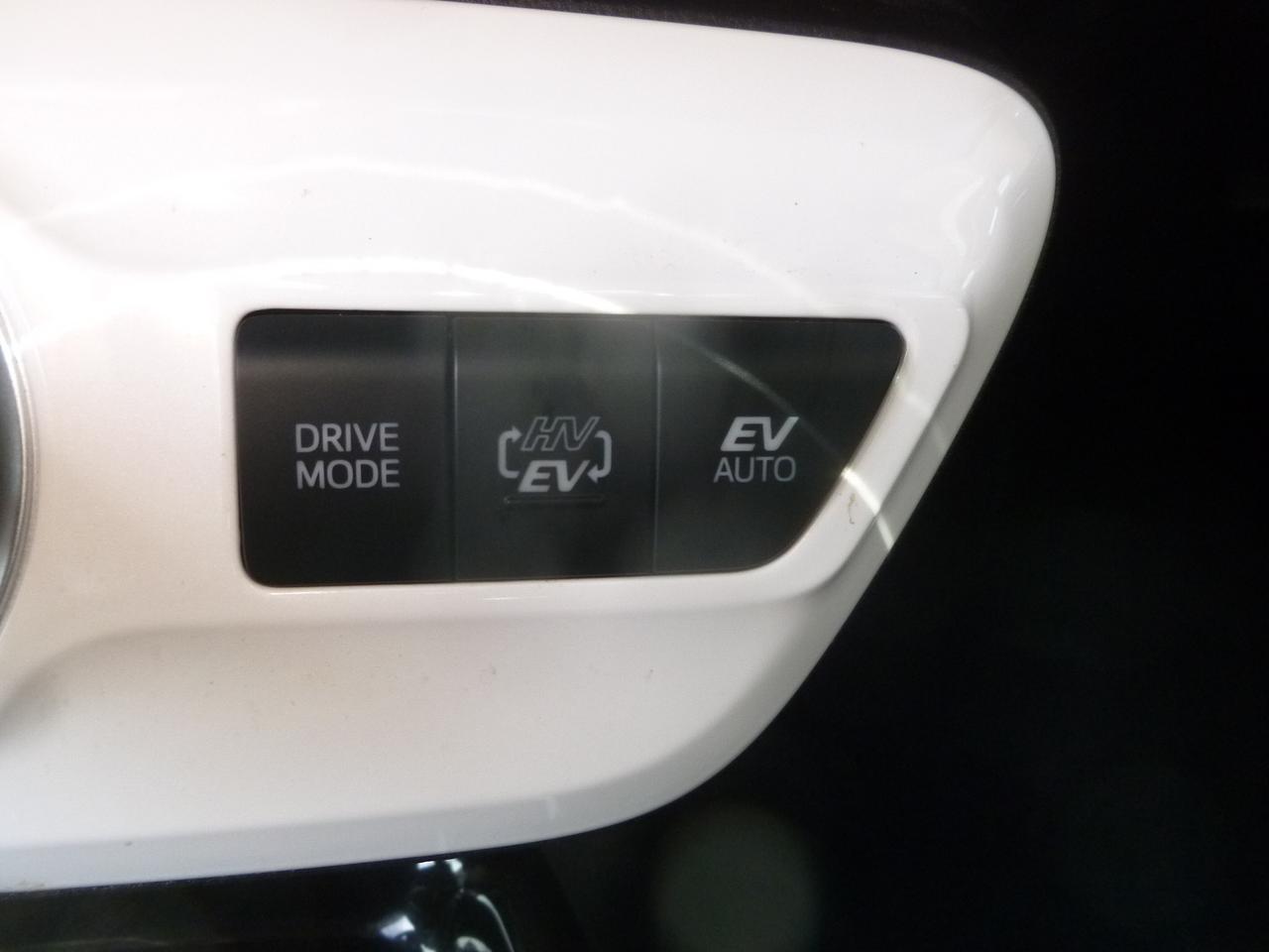 2018 Toyota Prius Prime Plug in Hybrid Photo