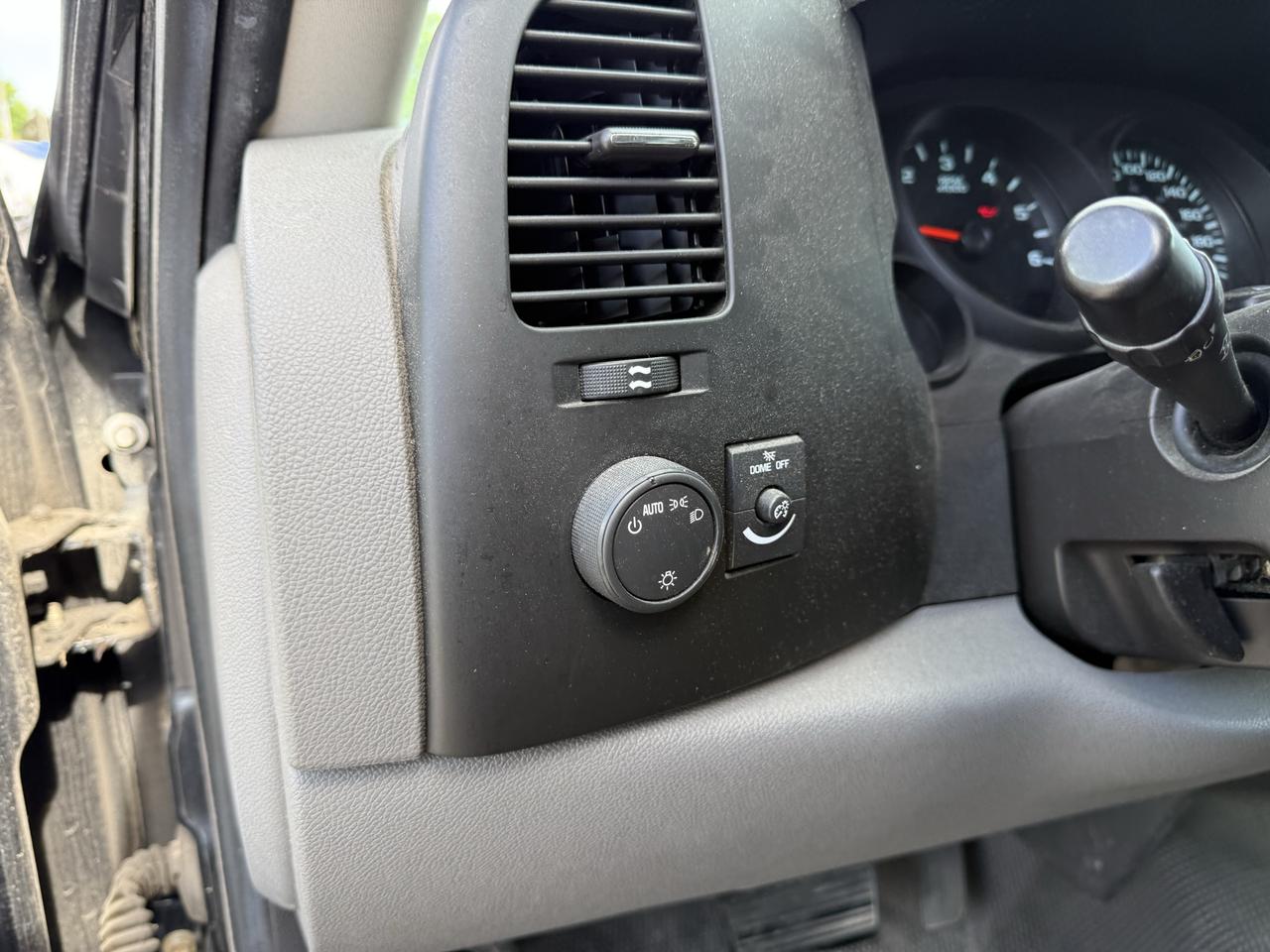 2009 Chevrolet Silverado 1500 WT Photo