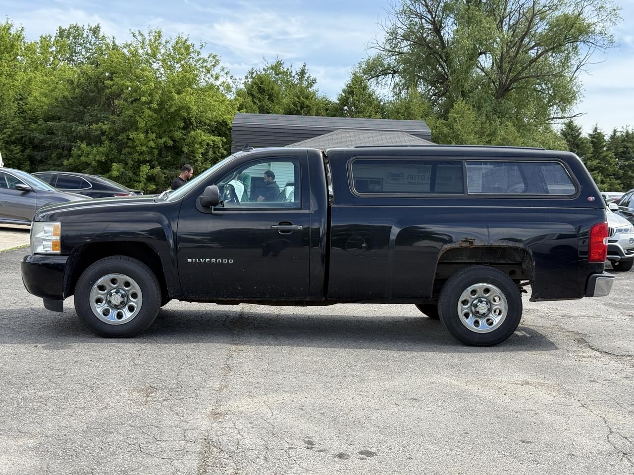 2009 Chevrolet Silverado 1500 WT Photo