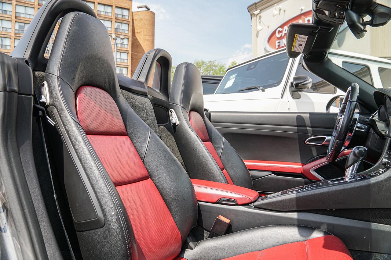 2019 Porsche 718 Boxster Roadster COUPE|CONVERTIBLE|RED INT|CAM| Photo
