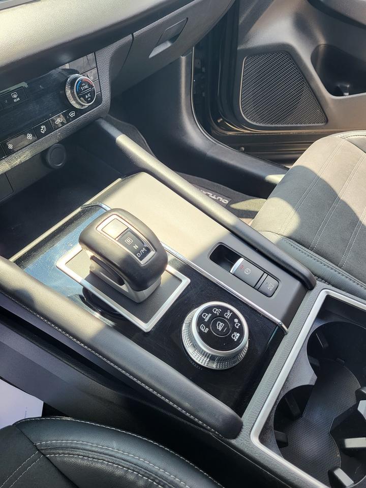 2023 Mitsubishi Outlander SE Photo
