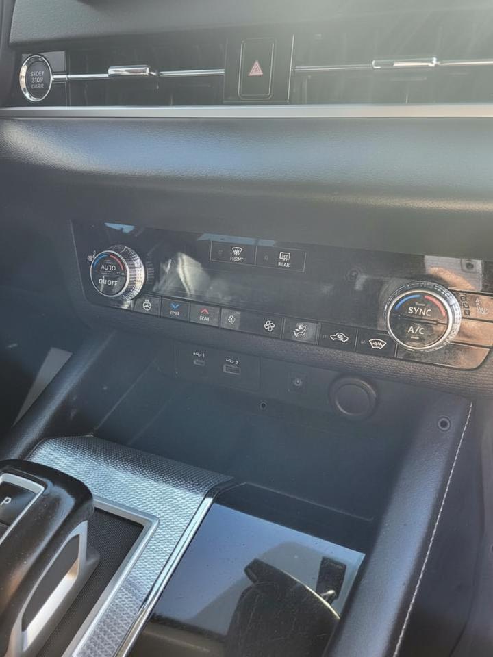 2022 Mitsubishi Outlander GT Photo