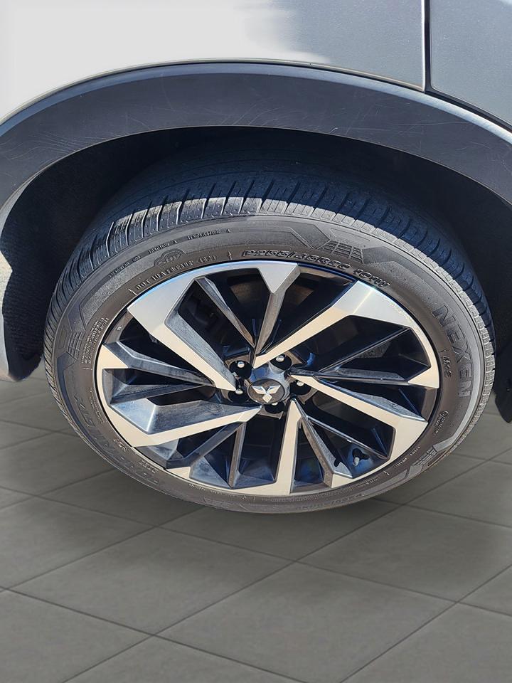 2022 Mitsubishi Outlander GT Photo