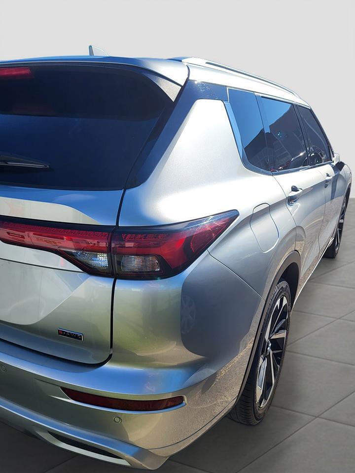 2022 Mitsubishi Outlander GT Photo