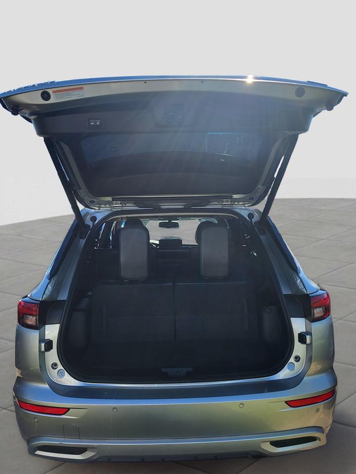 2022 Mitsubishi Outlander GT Photo