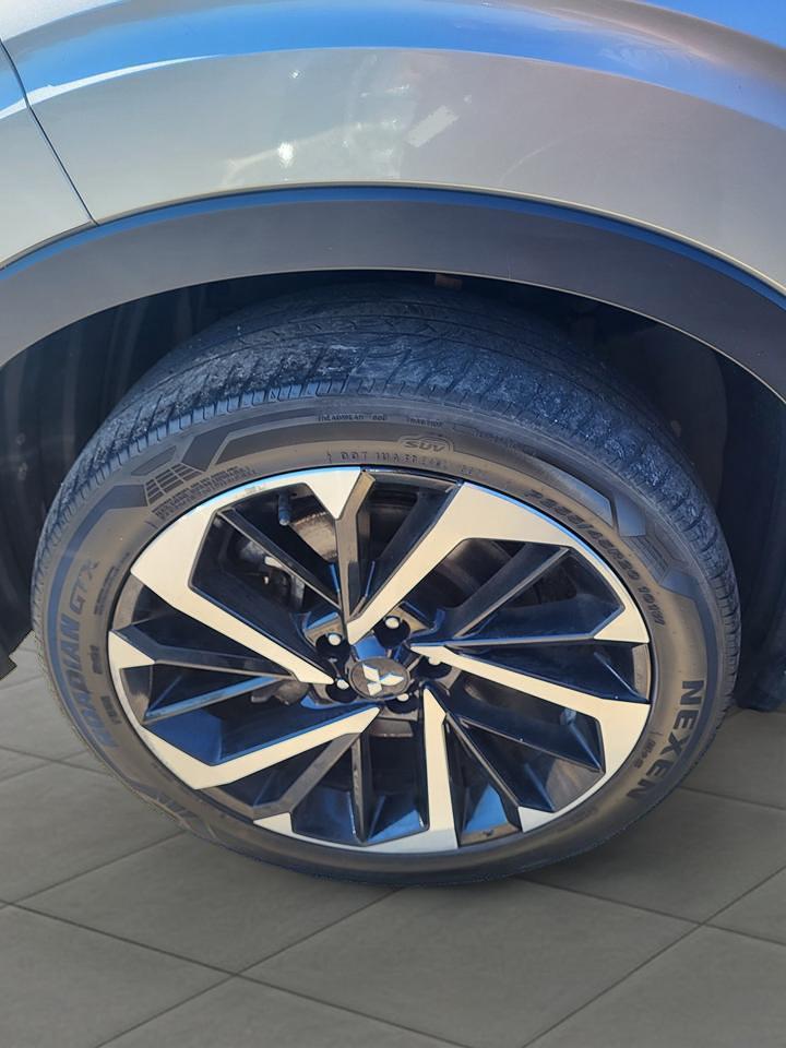 2022 Mitsubishi Outlander GT Photo