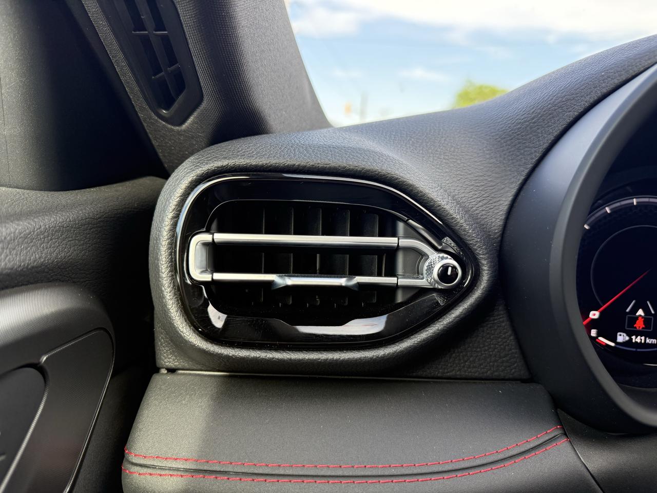 2024 Dodge Hornet GT AWD // 20XXXKM! Photo