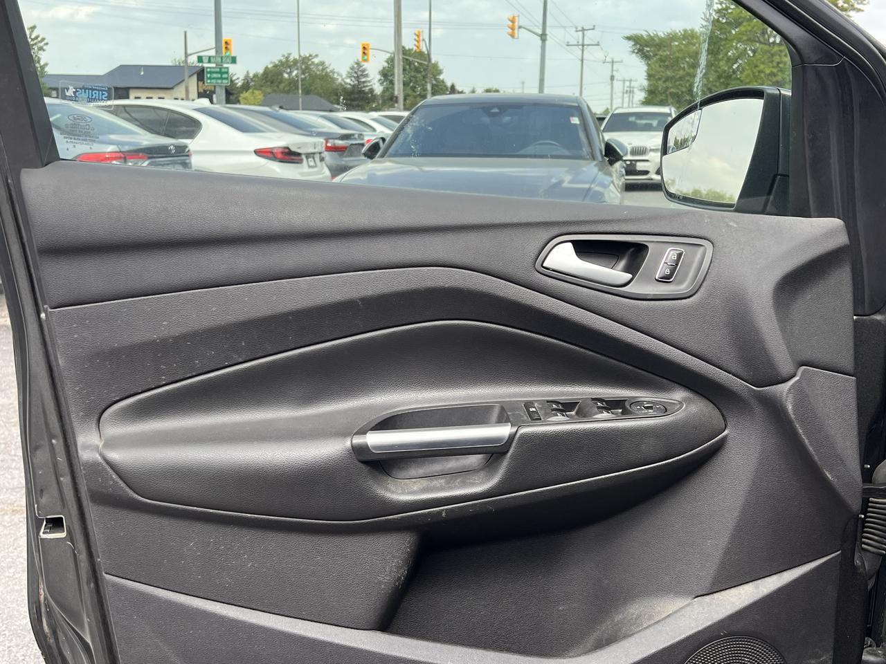 2015 Ford Escape SE Photo