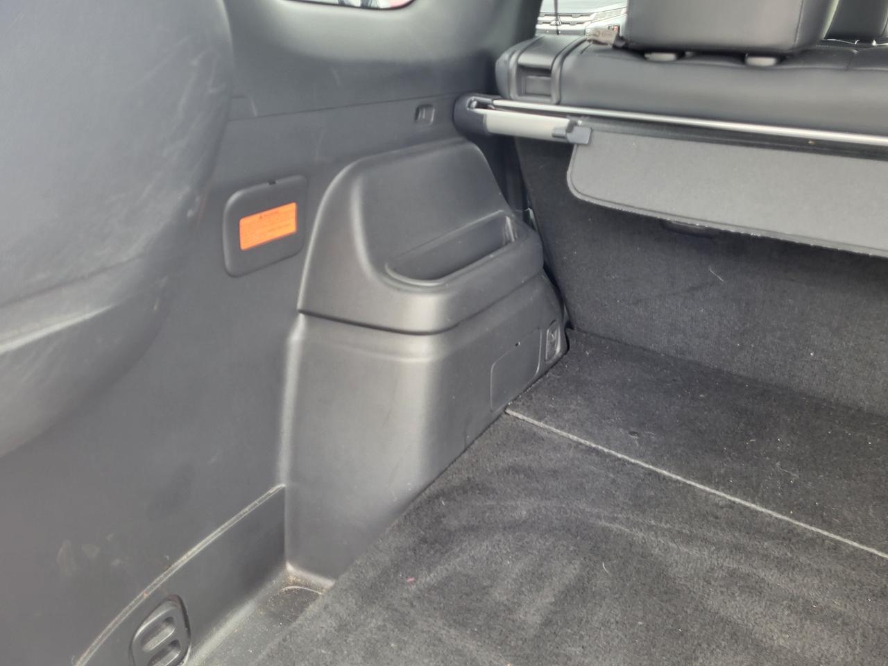 2022 Mitsubishi Outlander PHEV SEL Photo
