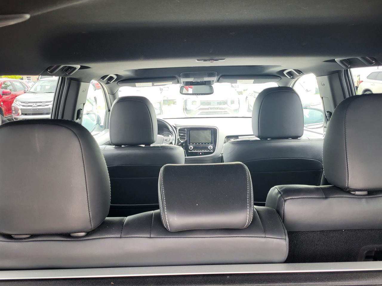 2022 Mitsubishi Outlander PHEV SEL Photo