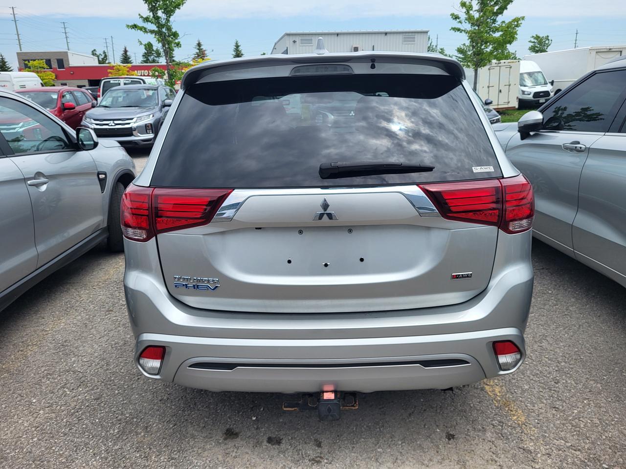 2022 Mitsubishi Outlander PHEV SEL Photo