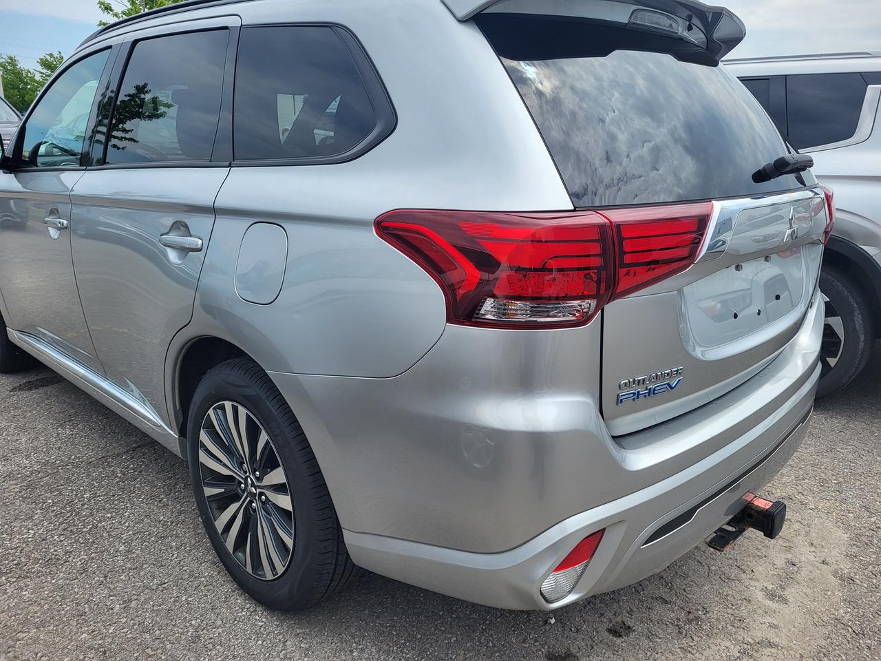 2022 Mitsubishi Outlander PHEV SEL Photo