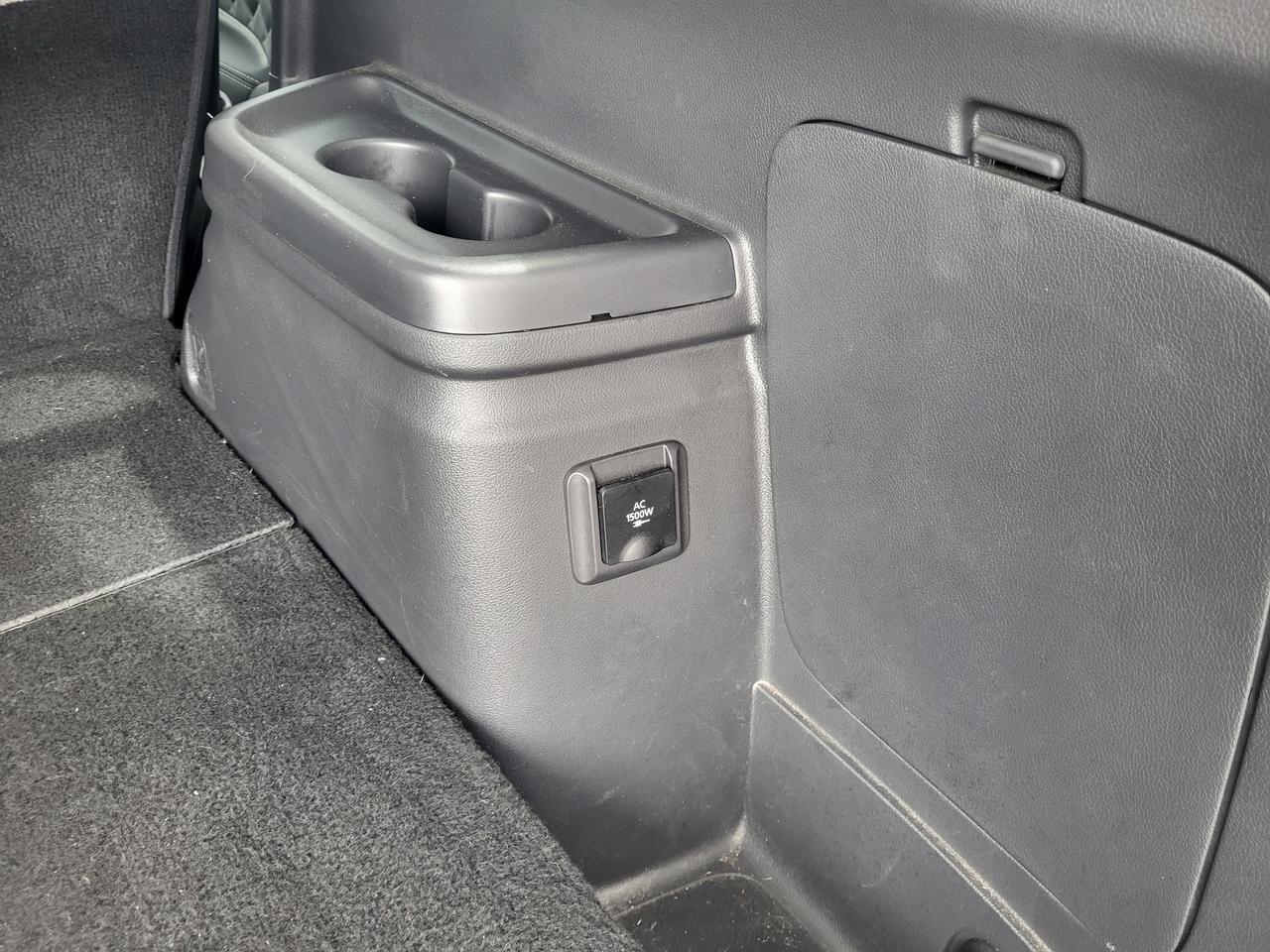 2022 Mitsubishi Outlander PHEV SEL Photo