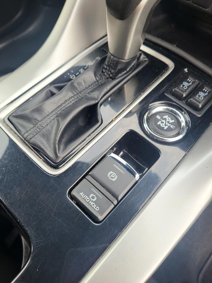 2023 Mitsubishi Eclipse LE Photo